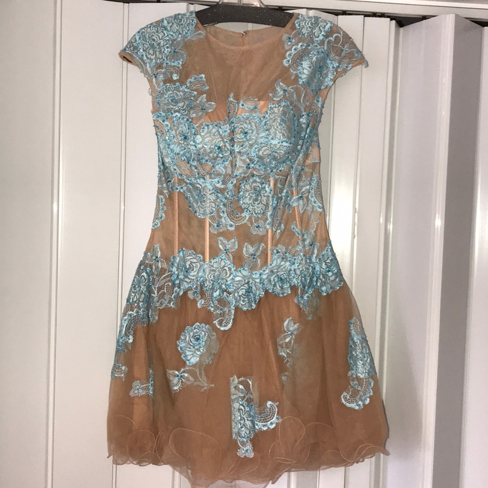 Sherri Hill light blue/nude dress size 6 NWT
